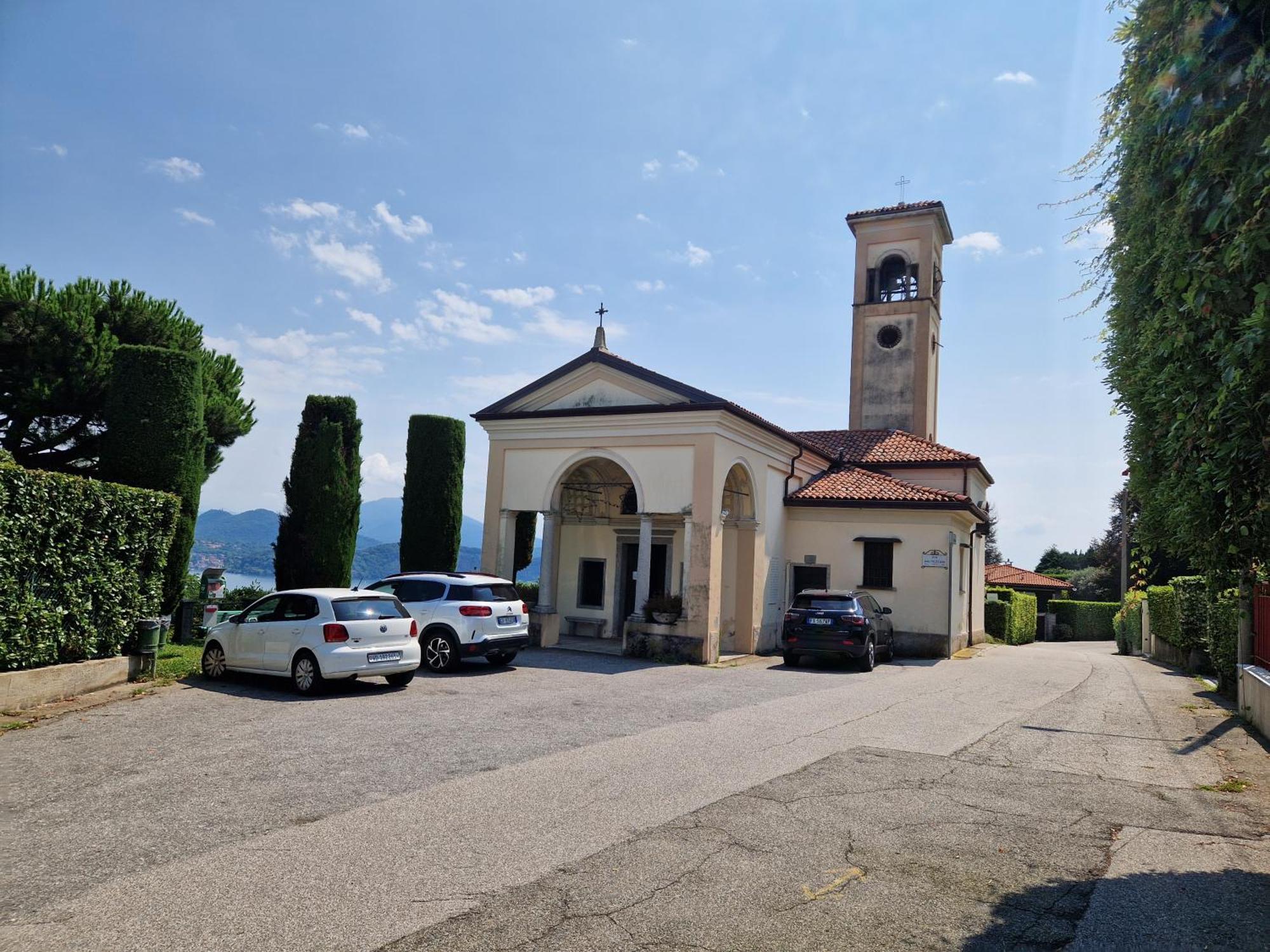 Rifugio Del - Con Cortile Interno Stresa