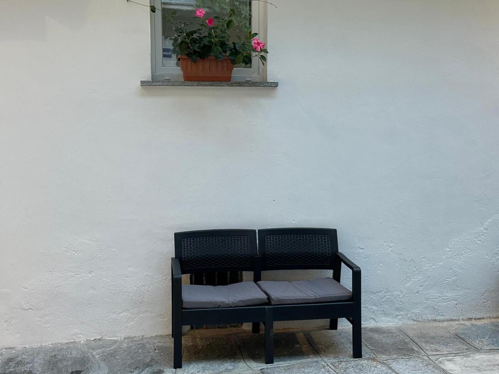 Rifugio Del - Con Cortile Interno Stresa